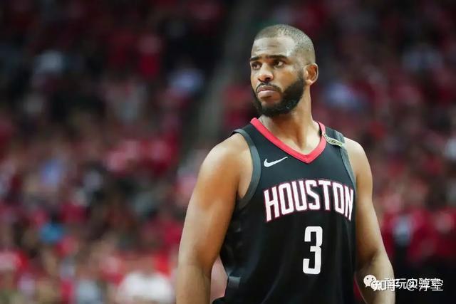 王哲林糟糕表现惹怒全国球迷 被骂上热搜第一