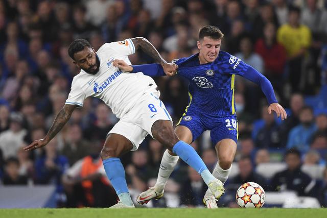 王哲林糟糕表现惹怒全国球迷 被骂上热搜第一